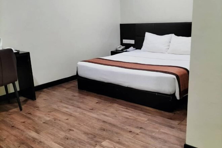 Bedroom 25