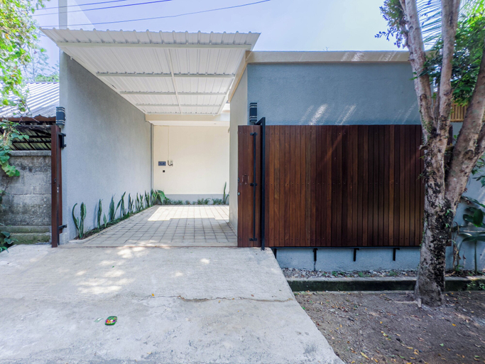 Exterior & Views 2, Gold Fish House Ubud, Gianyar