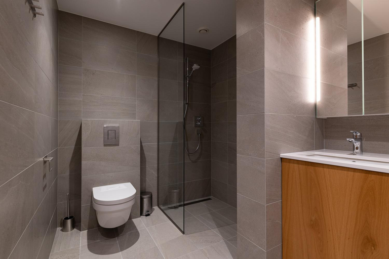 2, Self-check-in spacious 1 bedroom apartment with terrace and free parking, Tallinn