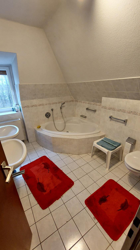 Bathroom 2, Doppelzimmer im Einfamilienhaus, mit eigenem Bad und Kuchenmitbenutzung, Lübeck