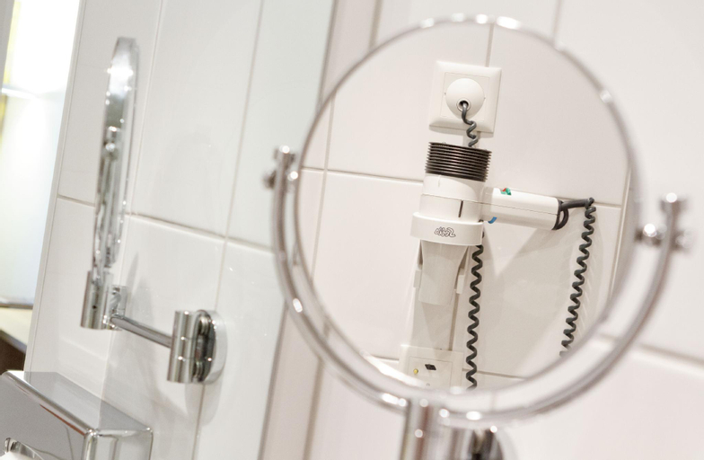 Bathroom 6