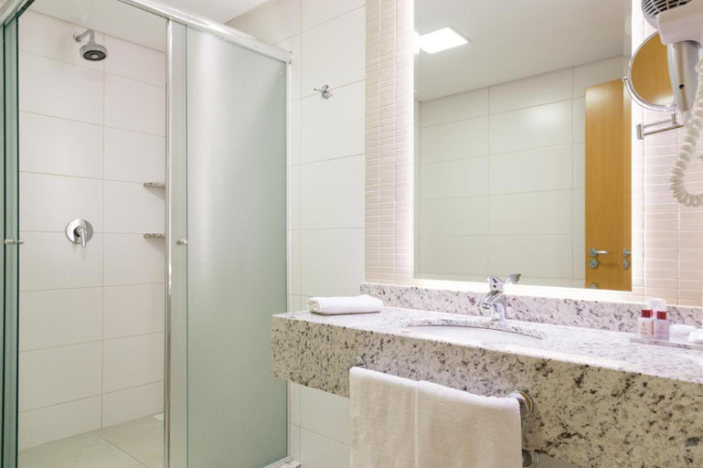 Bathroom, Mogano Premium Hotel, Chapecó