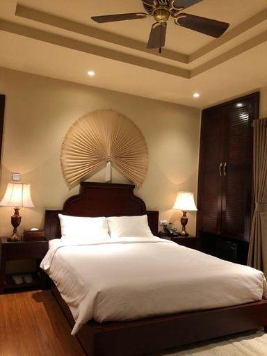 Bedroom 12