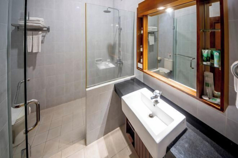 Bathroom 6
