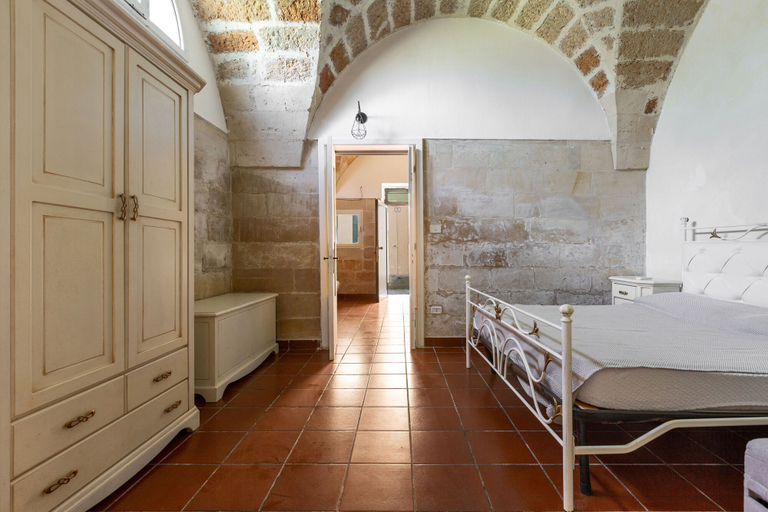 Bedroom 4, 3936 Corte dei Falconi by Barbarhouse, Lecce