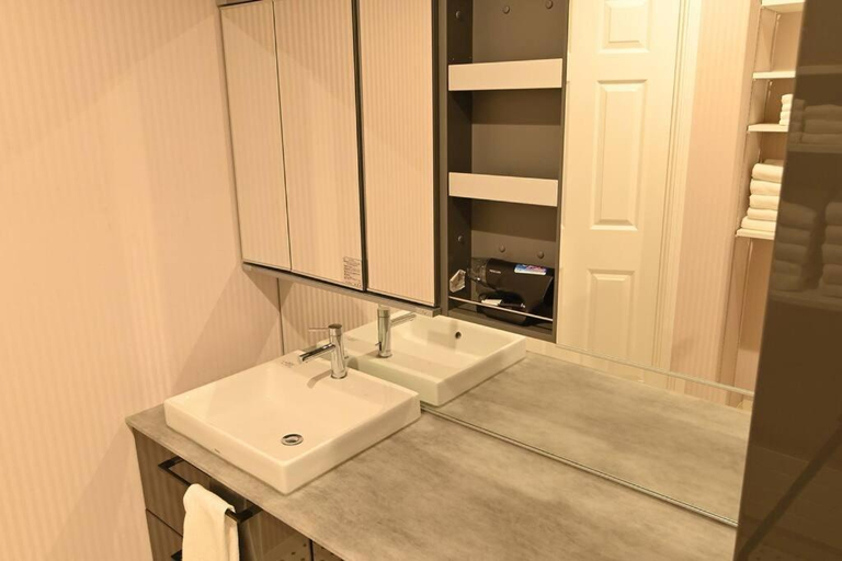 Bathroom 3, Entire building Villa Seiga, Sapporo
