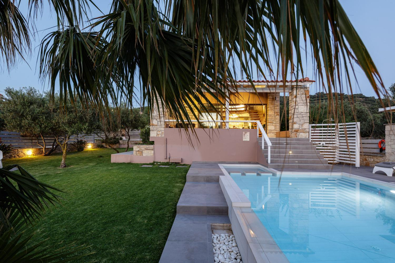 Others 5, Villa Veni, Crete