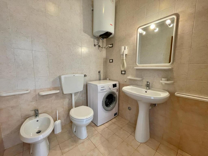 Bathroom 3, Nice Apartment in Modern Residence with balcony and Swimming Pools, Venezia