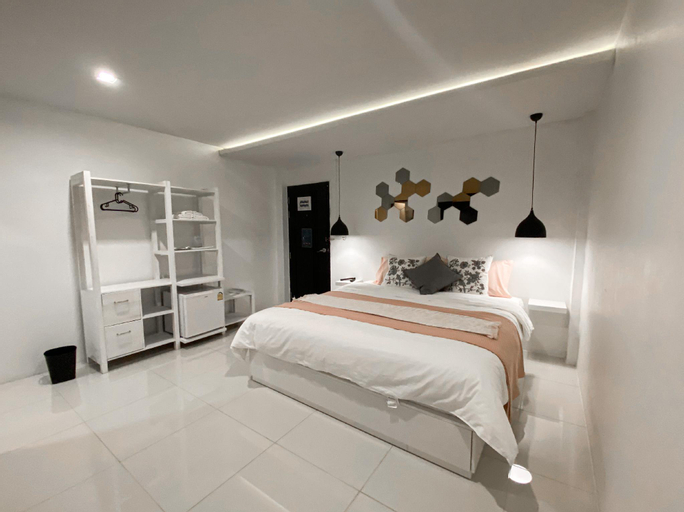Bedroom 12