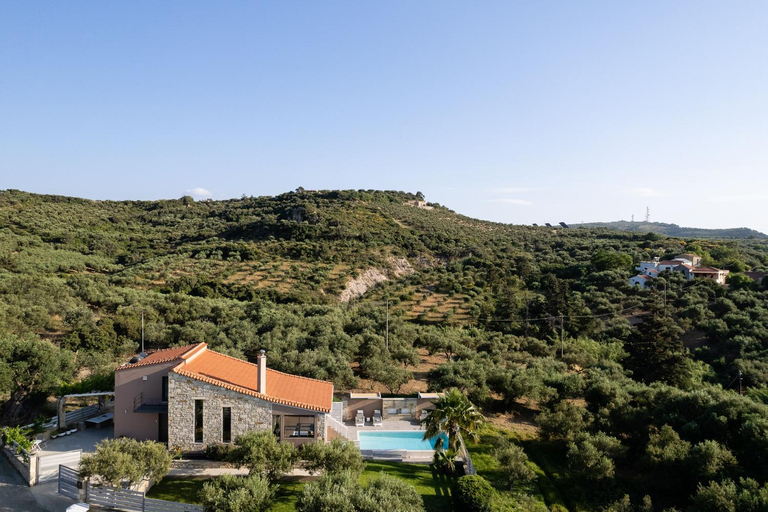 Others 4, Villa Veni, Crete