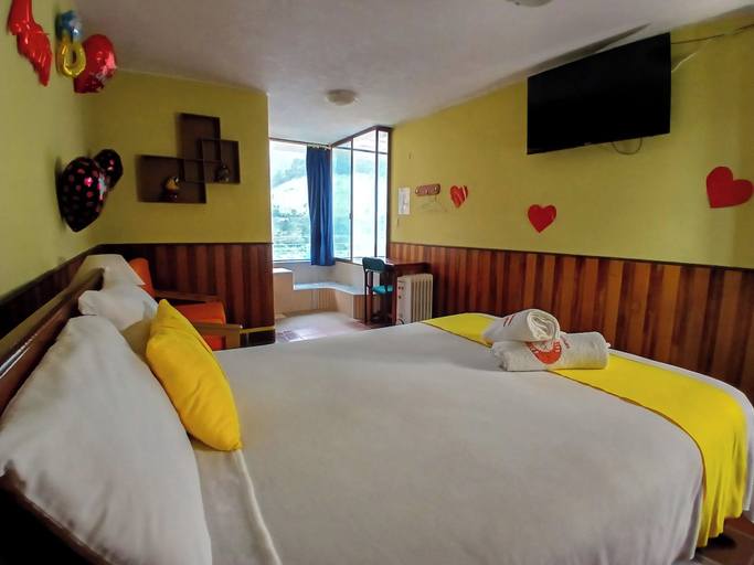 Bedroom 3, Hotel Coturpa, Quijos
