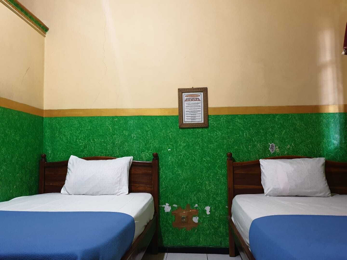 Bedroom 5, Hotel O Houstel Darma Syariah, Probolinggo