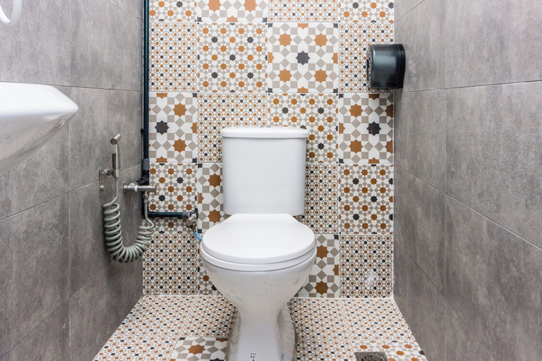 Bathroom 5, Great 5BR Garden Inn by uBook, Seberang Perai Utara