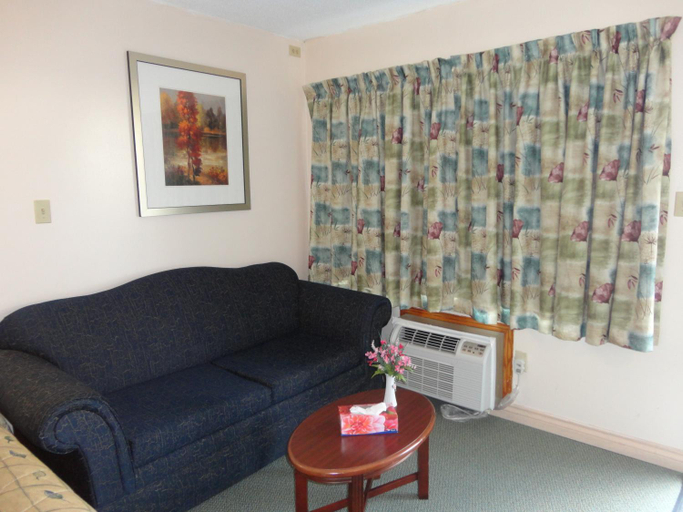 Bedroom 2, Good Night Inn, Niagara