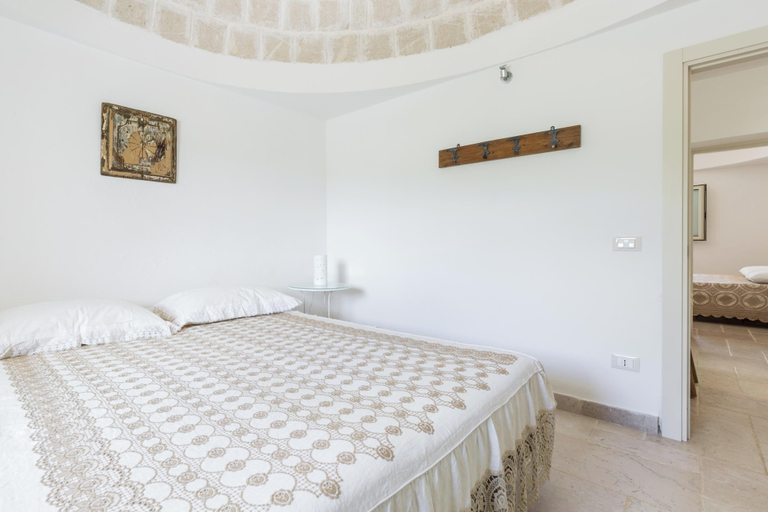 Bedroom 4, 4079 Trullo Lei di Borgo Paoli, Brindisi