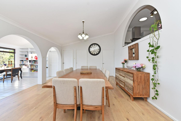 Others 5, Sunshine Shores, Lake Macquarie - West