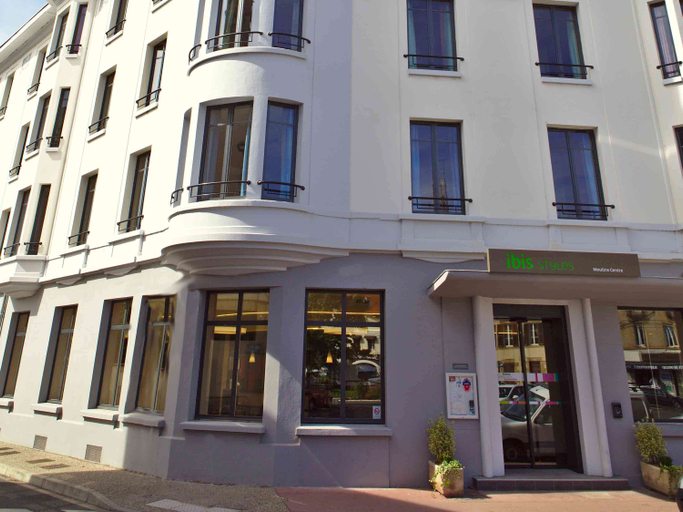 Exterior & Views 2, ibis Styles Moulins Centre, Allier