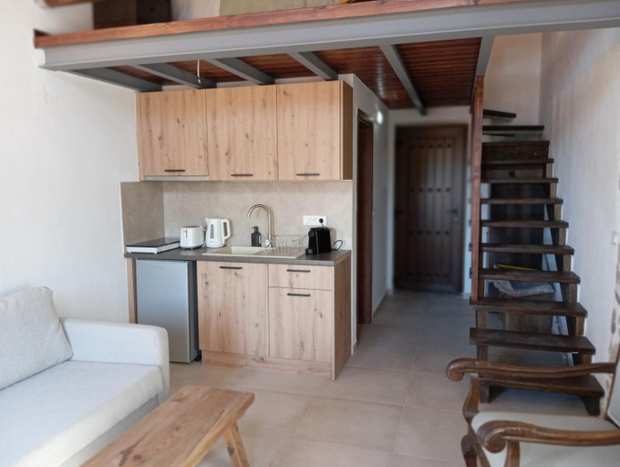 Others 5, Annousa's House & Studios, East Macedonia and Thrace