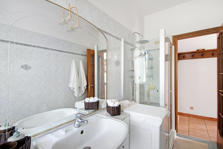Bathroom 8