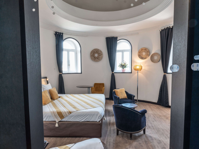 Bedroom 3, Mercure Le Mans Centre Hotel, Sarthe