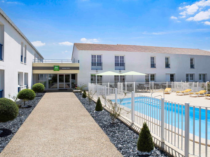 Exterior & Views 2, ibis Styles Marennes Oleron, Charente-Maritime
