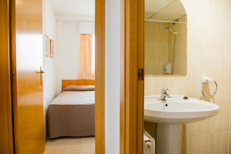 Bathroom 3, Apartamentos Turisticos Biarritz - Bloque I, Valencia