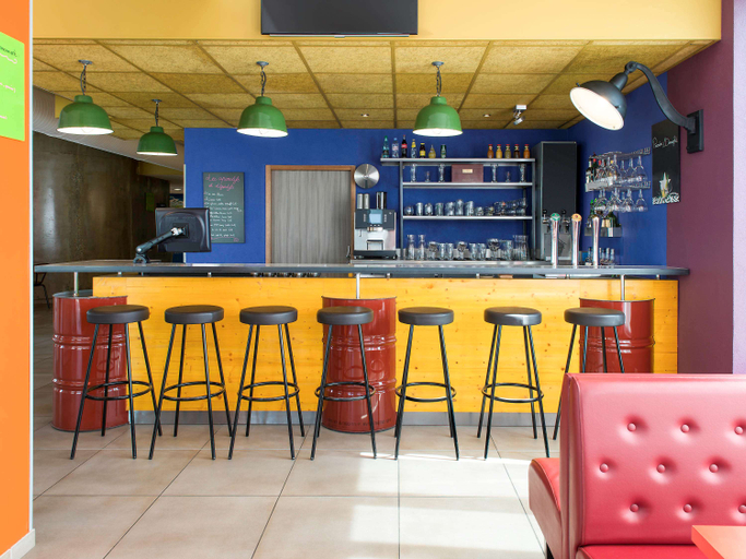 Food & Drinks 5, ibis budget Airport Lyon Saint-Exupery, Rhône