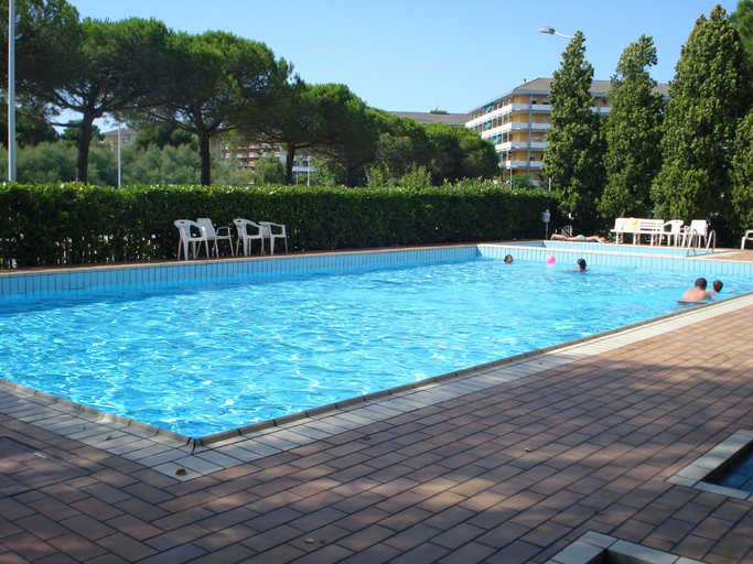 Sport & Beauty 4, Sea Front Apartment With Swimming Pool And C Tennis, Venezia