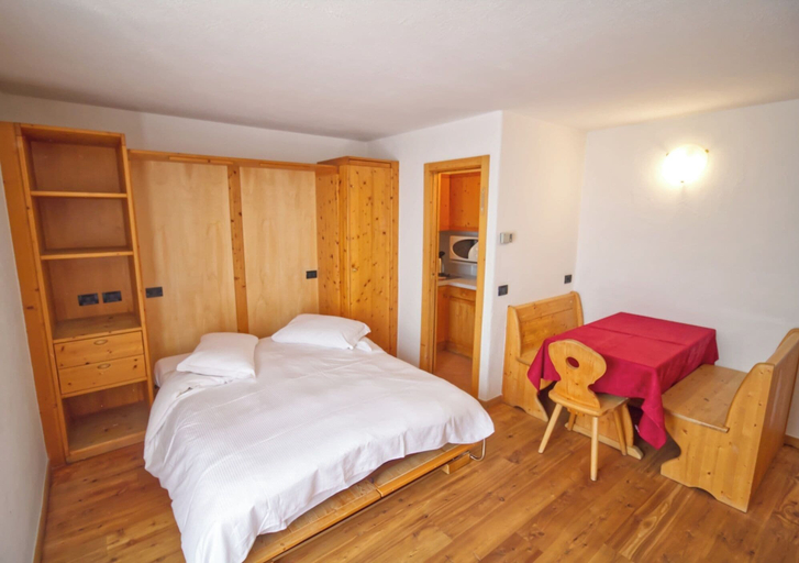 Bedroom 2, Residence Miramonti, Trento