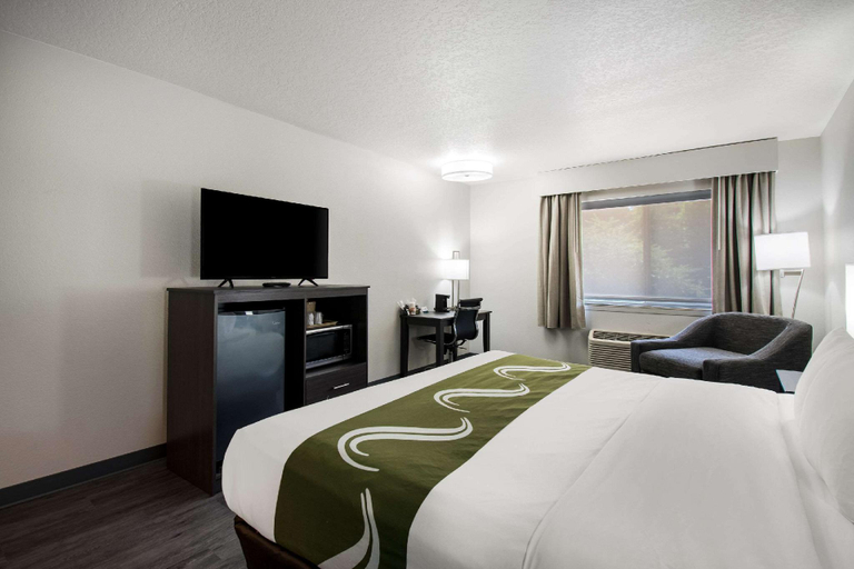 Bedroom 30