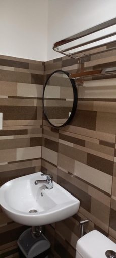 Bathroom 2, Lorraine Suites, Borongan City