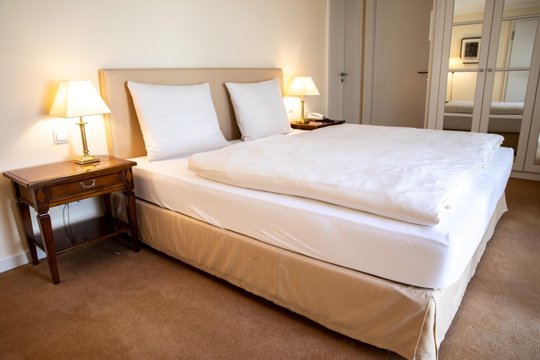 Bedroom 2, Altstadthotel Messerschmitt, Bamberg