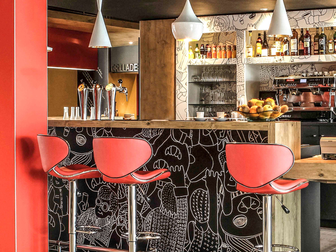 Food & Drinks 3, ibis Saint Genis Pouilly Genève, Ain