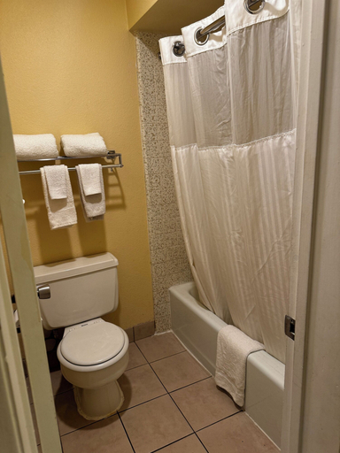 Bathroom 3, GuestPlace Inn & Suites, Shasta