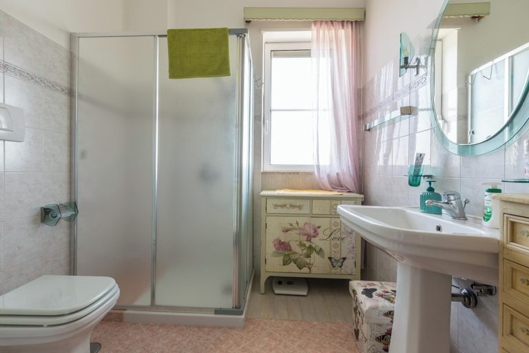 Bathroom 4, 4018 Margaret House by Barbarhouse, Brindisi