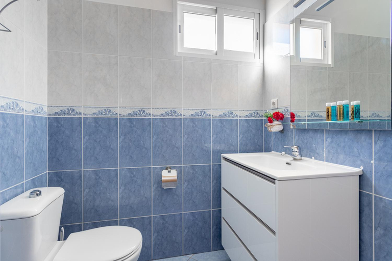 Bathroom 4, Mirador, Alicante