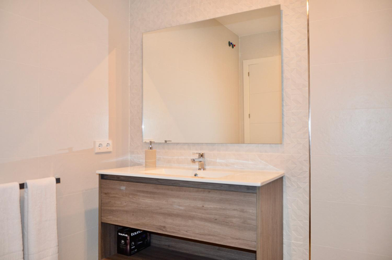 Bathroom 2, El SUENO DE LA MANCHA, Cuenca