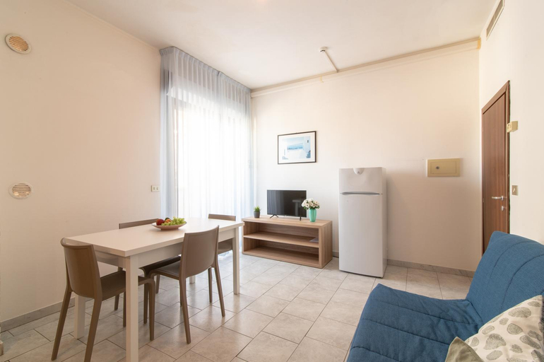 Others 3, Residence Baltic, Rimini