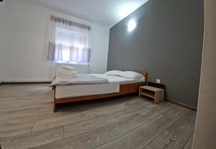 Others 5, Vila Mondi, Tuzla