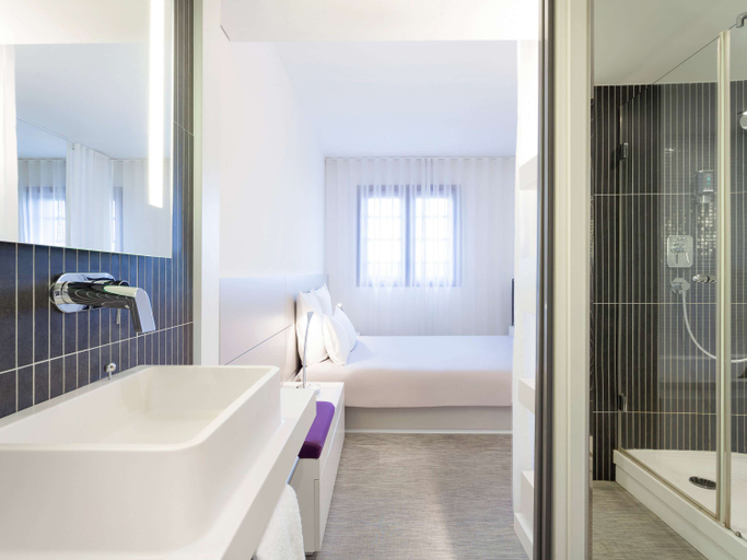 Bathroom 4, Novotel Suites Perpignan Centre, Pyrénées-Orientales