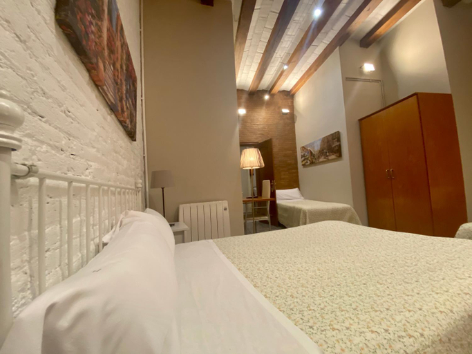 Bedroom 3, Hostal Orleans, Barcelona