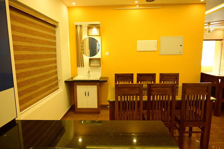 Food & Drinks, Days In Home, Kollam