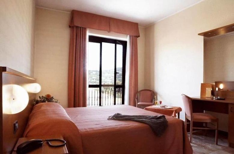Bedroom 2, Hotel Aba, Torino