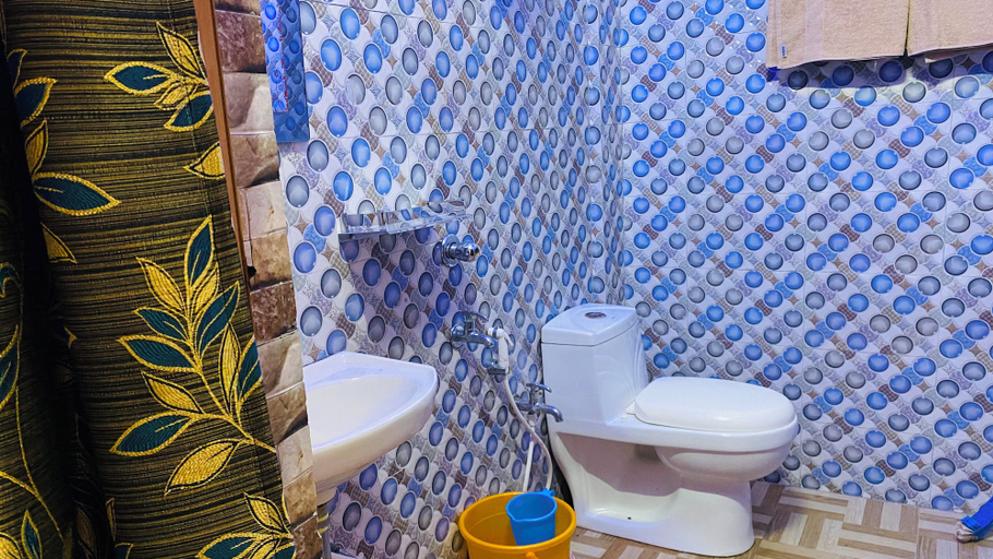 Bathroom 3, Hotel Royal Island - Sundarban, North 24 Parganas