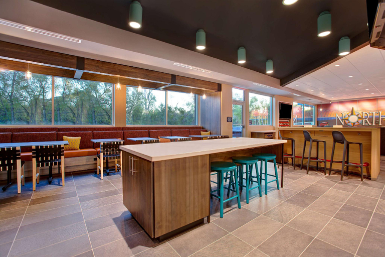 Food & Drinks 5, Tru by Hilton Northlake Fort Worth, Denton
