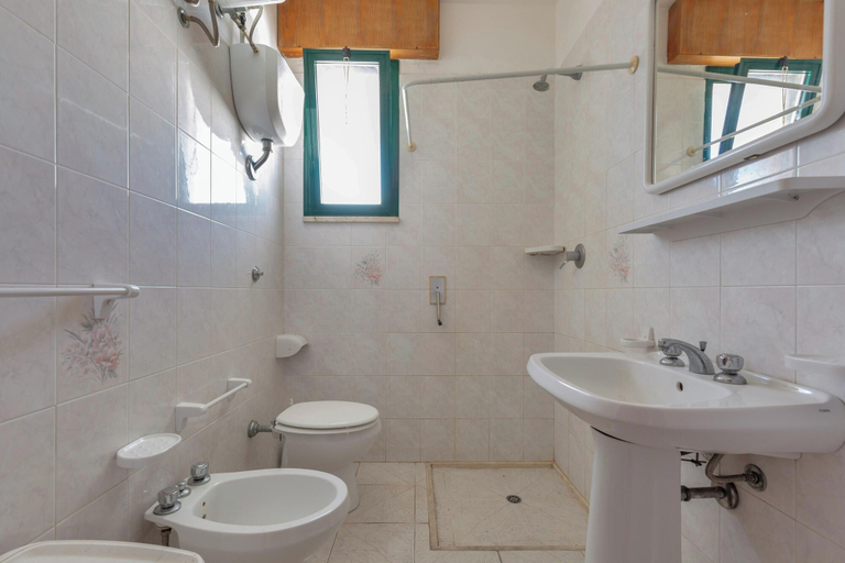 Bathroom, 3946 Casa di Tosca by Barbarhouse, Lecce