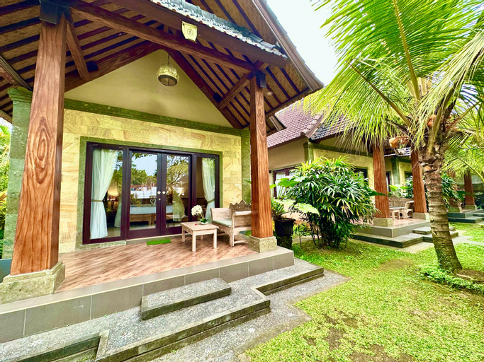 Exterior 9