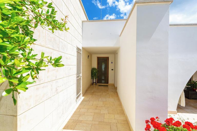 Exterior & Views 2, 4046 Villa Del Vecchio by Barbarhouse, Brindisi
