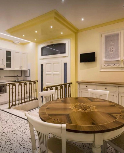 Others 3, Rialto Mercato deluxe apartment, Venezia