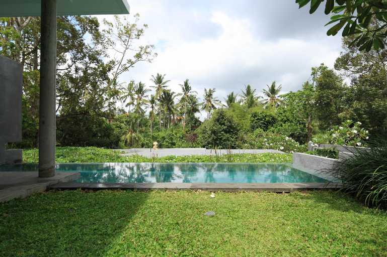Swimming Pool 4